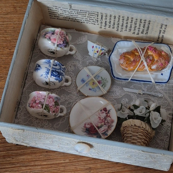Collection of 1:6 Scale Miniatures in Handcrafted Gift Box, 10 Pieces