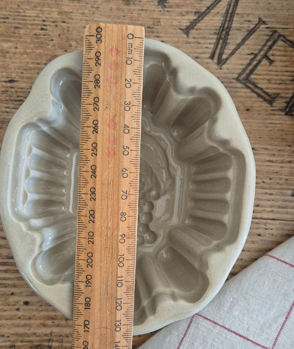 Antique Jelly Mould 5 - Small with Grapes