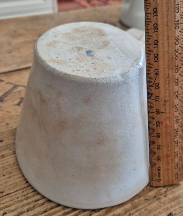 Antique Jelly Mould 3 - Small White