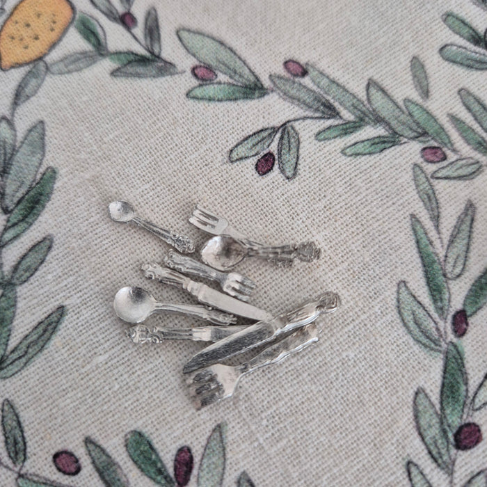 Miniaturist's Advent Calendar in Chocolate Box
